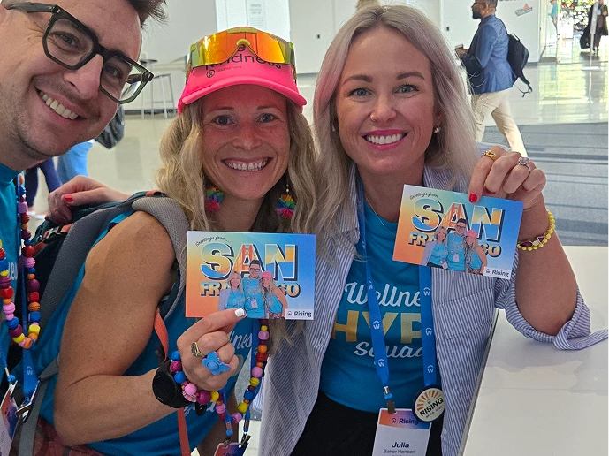 Guests with their San Francisco postcards